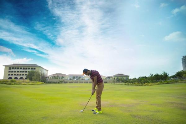 Belvedere Golf & Country Club Adalaj Exterior photo