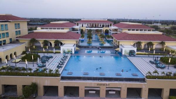 Belvedere Golf & Country Club Adalaj Exterior photo