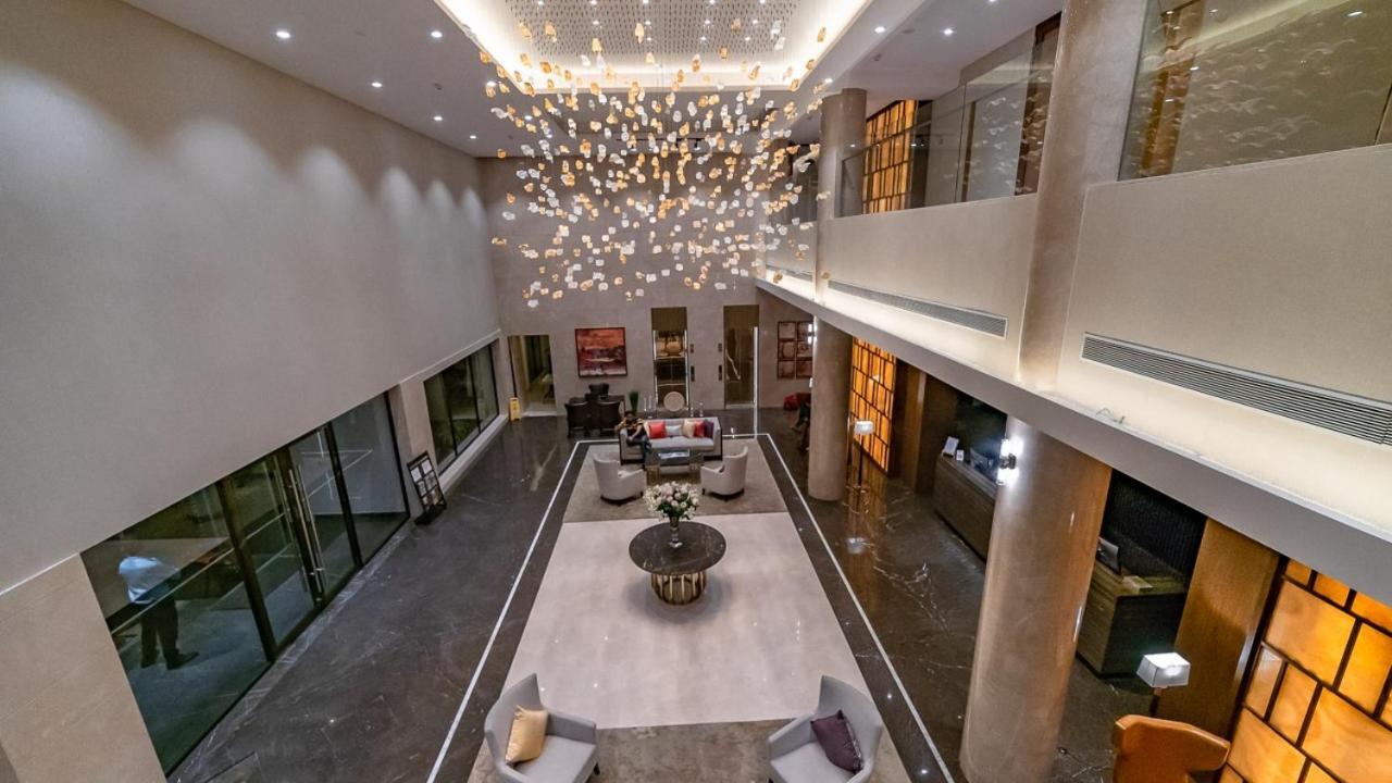 Belvedere Golf & Country Club Adalaj Exterior photo
